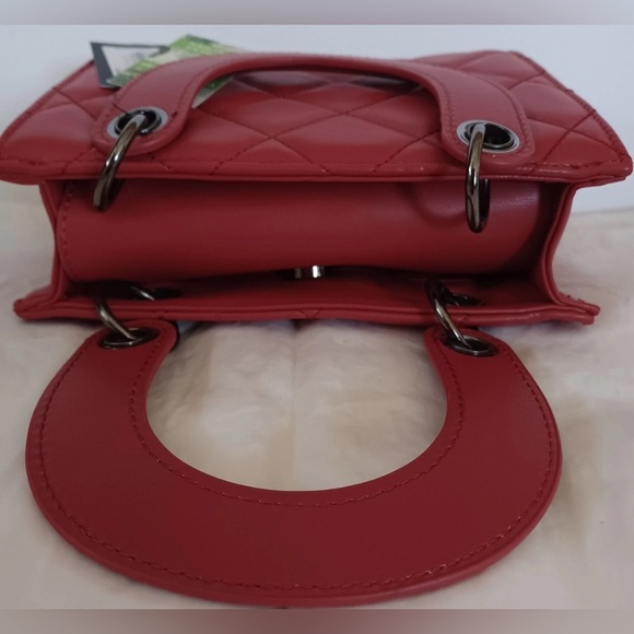 Badgley Mischka Red Mini Quilted Bag NWT - Picture 4 of 6